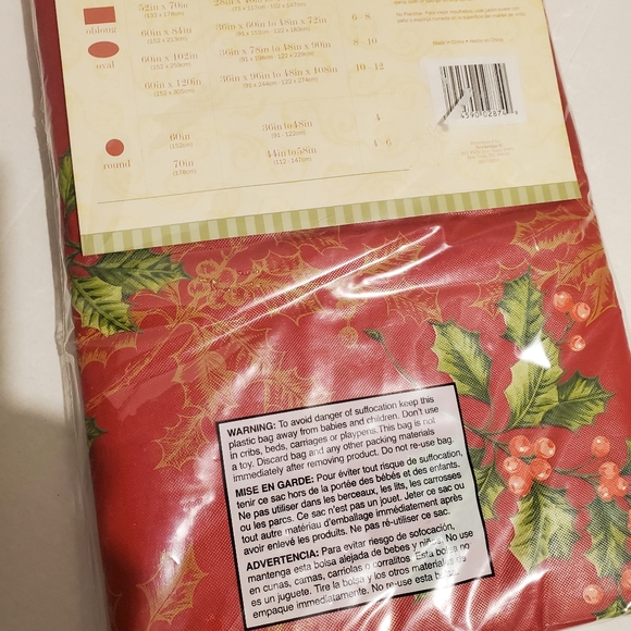 Holiday Tablecloth - Picture 2 of 5